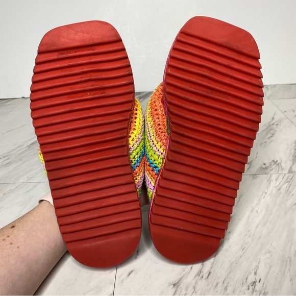 Farm Rio Toucans Crochet Multicolor Puffy Flip Flop 6 - Picture 12 of 13